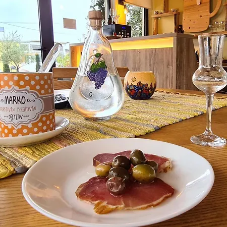 Aerodrom アパート