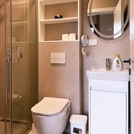 Aerodrom * Подгорица